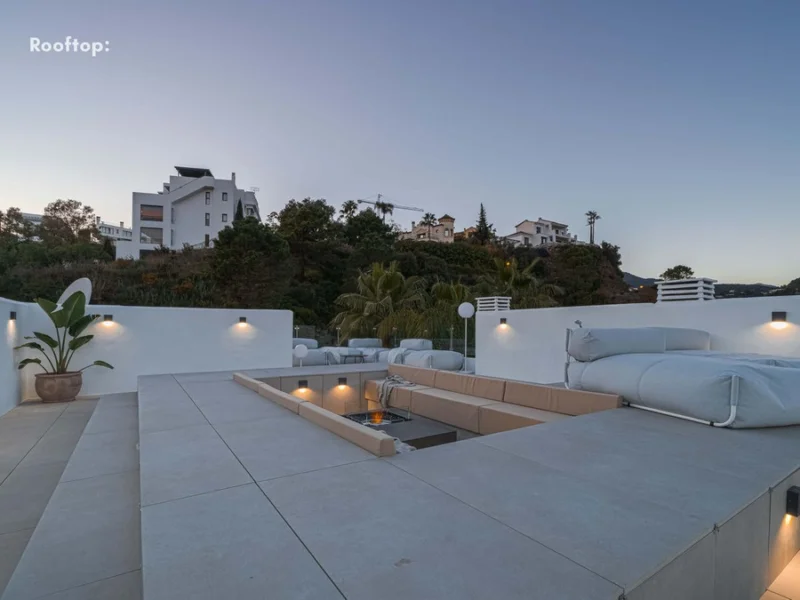 2 Bedroom Apartment for Sale in La Quinta, Benahavís