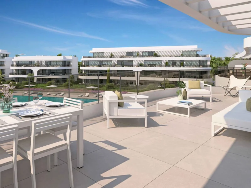 2 Bedroom Apartment with Terrace for Sale in El Paraíso, Estepona