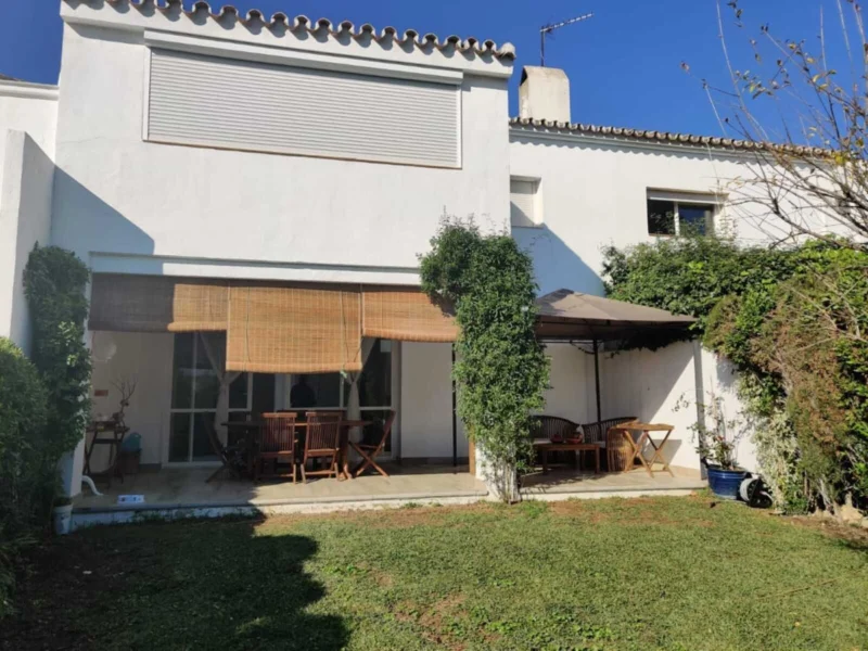 Furnished 4 Bedroom Private Villa for Rent in Estepona