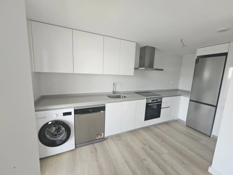3 Bedroom Apartment with Terrace for Sale in La Campana, Nueva Andalucía, Marbella