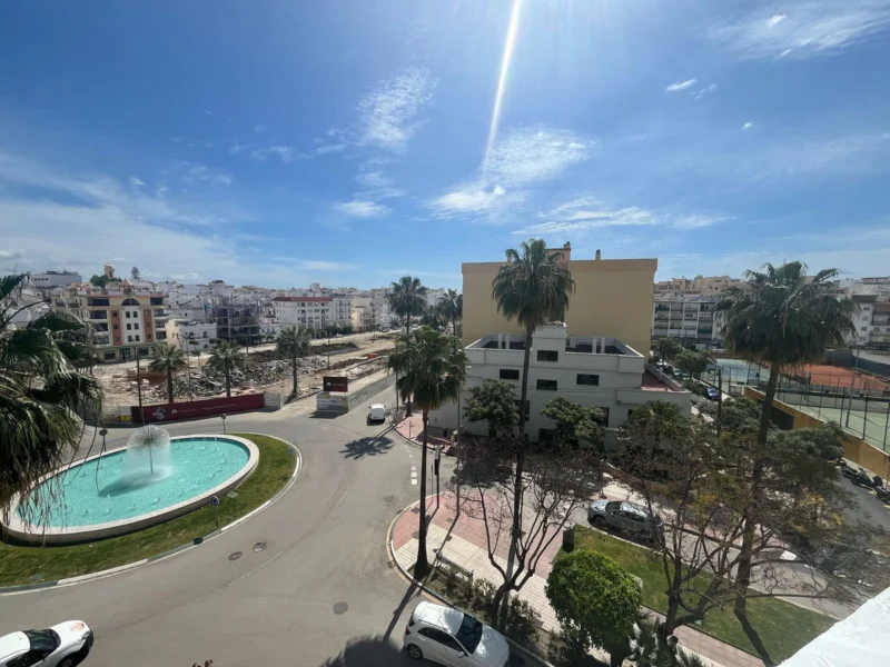 3 Bedroom Apartment for Sale in Estepona