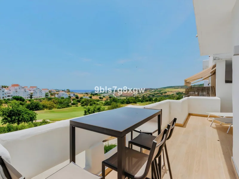 2 Bedroom Apartment for Sale in Estepona