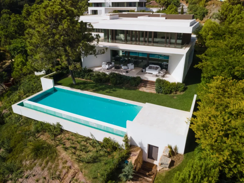 7 Bedroom Private Villa for Sale in Benahavís Pueblo