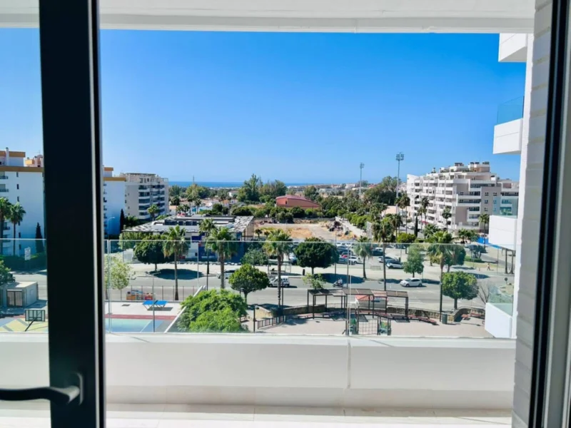 3 Bedroom Apartment with Terrace for Rent in La Campana, Nueva Andalucía, Marbella