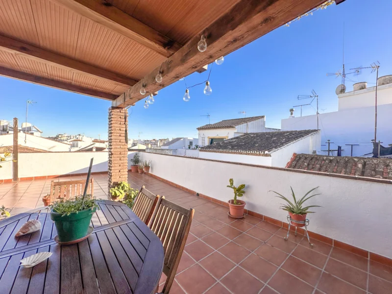 2 Bedroom Private Villa for Sale in La Alqueria, Estepona