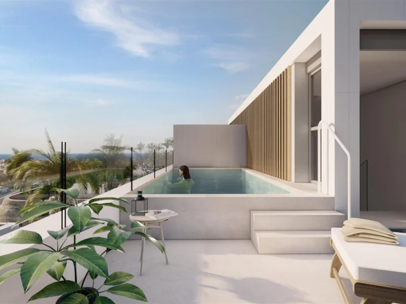 4 Bedroom Private Villa for Sale in Estepona