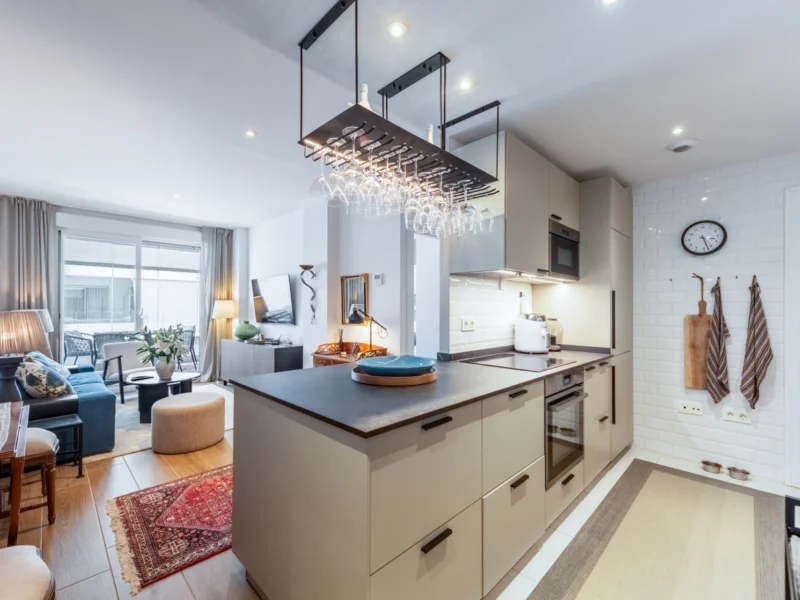 2 Bedroom Apartment with Terrace for Sale in La Campaña, Nueva Andalucía, Marbella