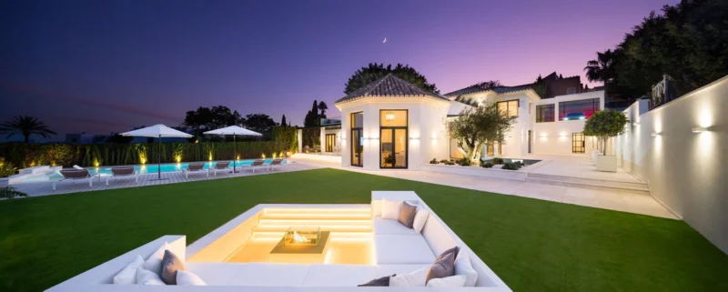 5 Bedroom Private Villa with Terrace for Sale in Aloha, Nueva Andalucía, Marbella