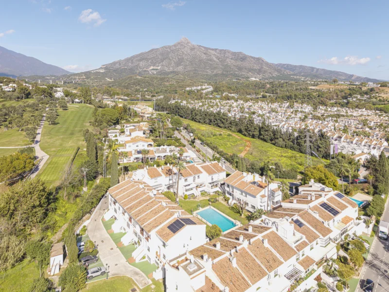 4 Bedroom Private Villa for Sale in Aloha, Nueva Andalucía, Marbella