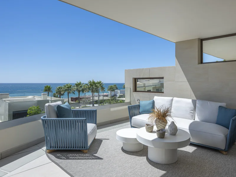 2 Bedroom Apartment with Terrace for Sale in Velaya, Estepona