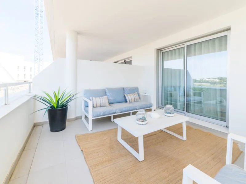 3 Bedroom Apartment for Sale in Cancelada, Estepona