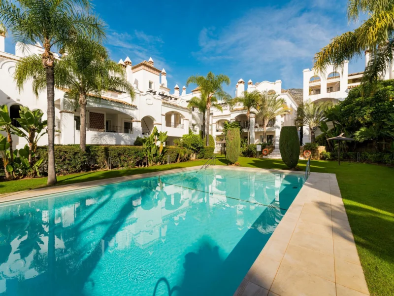 3 Bedroom Apartment for Sale in Sierra Blanca, Marbella