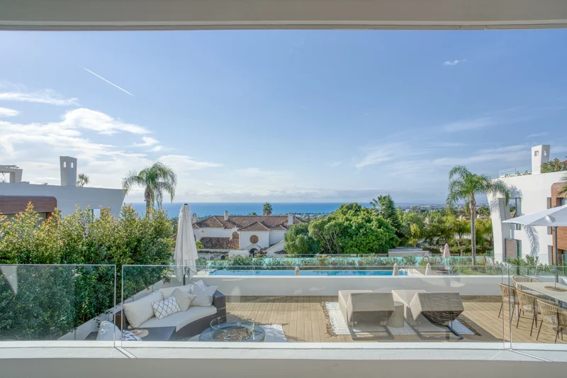 4 Bedroom Duplex Apartment for Sale in Marbella