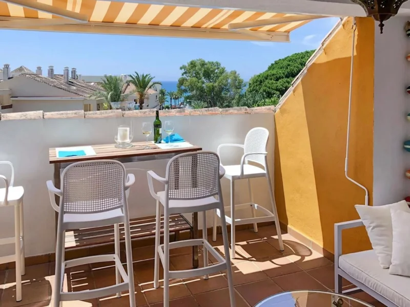 3 Bedroom Private Villa for Sale in Elviria, Marbella