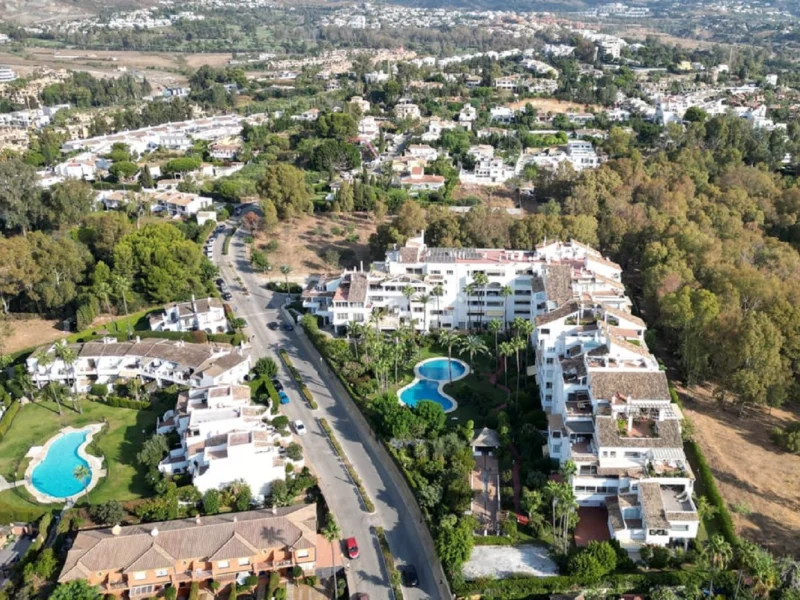 2 Bedroom Apartment for Sale in Estepona