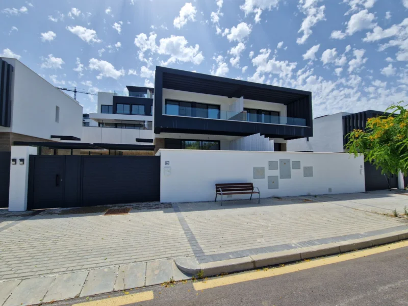 3 Bedroom Private Villa for Sale in Benahavís