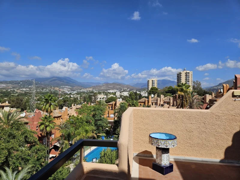 3 Bedroom Private Villa for Sale in Atalaya de Río Verde, Puerto Banús, Marbella
