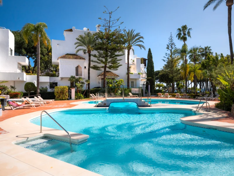 3 Bedroom Apartment for Sale in Alhambra del Mar, Milla de Oro, Marbella