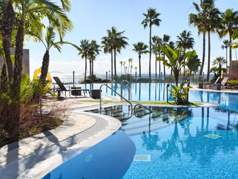 2 Bedroom Apartment with Terrace for Sale in Mar Azul, New Golden Mile, Estepona, Nueva Milla de Oro, Estepona