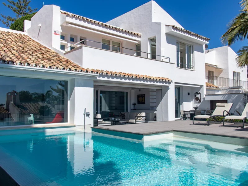 4 Bedroom Private Villa for Sale in Peñablanca, Nueva Andalucía, Marbella