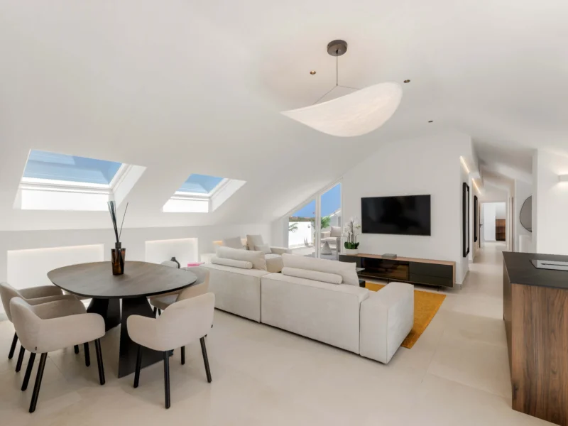 3 Bedroom Apartment for Sale in Las Lolas, Nueva Andalucía, Marbella