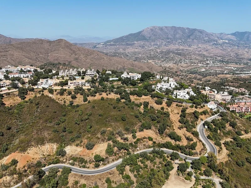 Apartment for Sale in La Mairena, Marbella