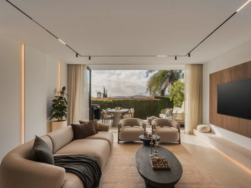 3 Bedroom Private Villa for Sale in Nueva Andalucía, Marbella
