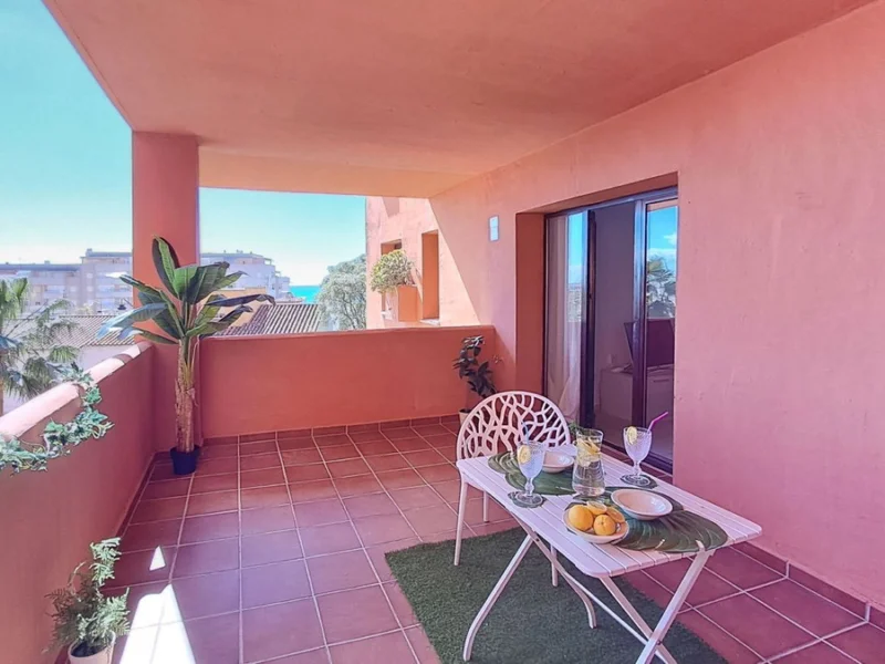 2 Bedroom Apartment for Sale in Estepona