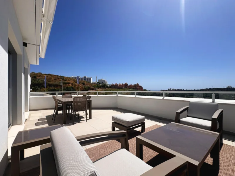 3 Bedroom Apartment for Sale in Cancelada, Estepona