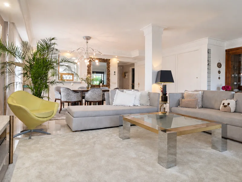 Furnished 5 Bedroom Private Villa with Terrace for Rent in El Tomillar de Nagüeles, Milla de Oro, Marbella