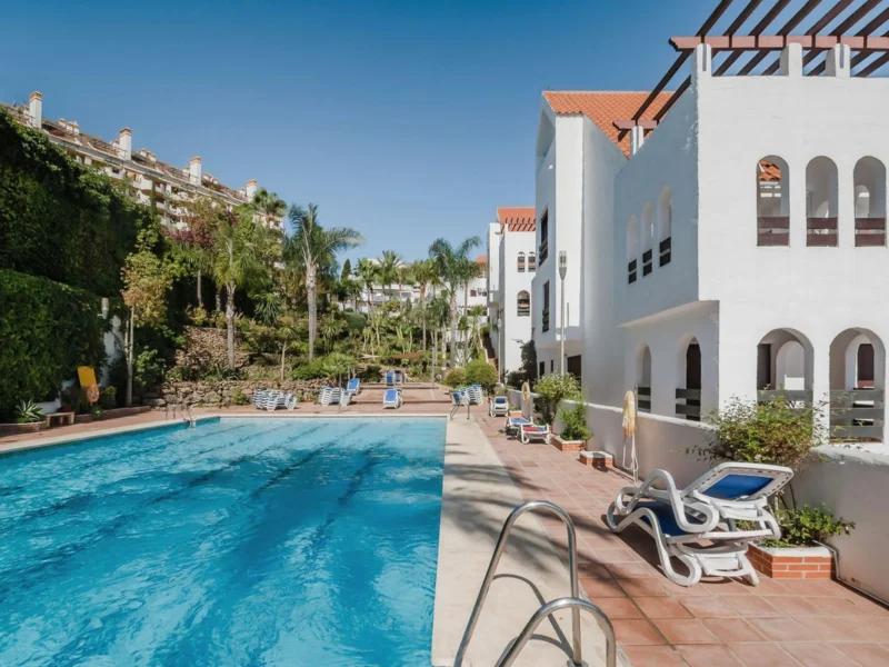 2 Bedroom Apartment for Sale in Nueva Andalucía, Marbella