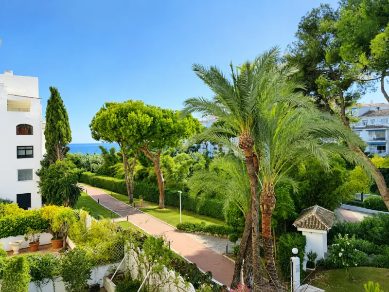2 Bedroom Apartment for Sale in Playas del Duque, Puerto Banús, Marbella