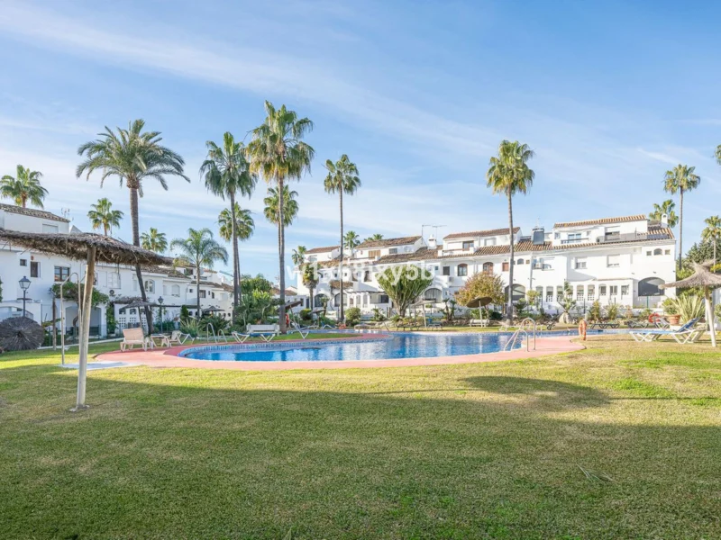 Furnished 3 Bedroom Private Villa with Terrace for Rent in Estepona