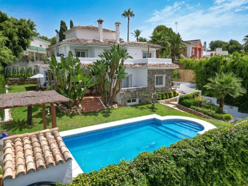 Private Villa for Sale in Nueva Andalucía, Marbella
