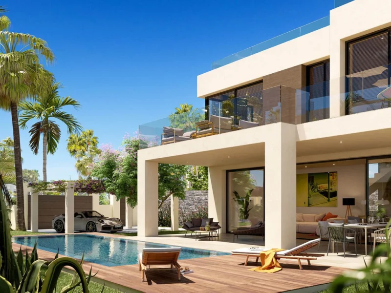 3 Bedroom Private Villa with Terrace for Sale in Estepona