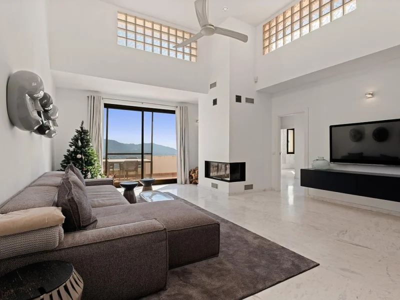 2 Bedroom Apartment for Sale in La Mairena, Marbella