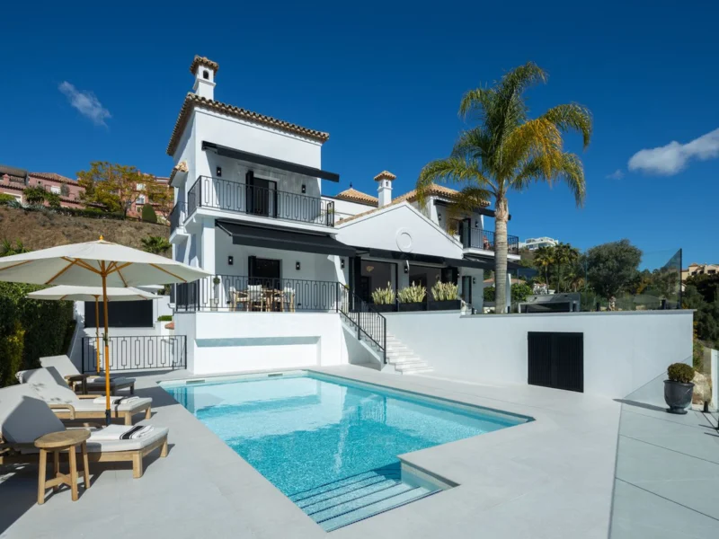 5 Bedroom Private Villa for Sale in La Quinta, Benahavís