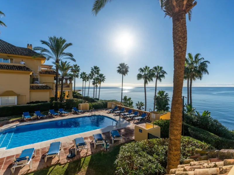 3 Bedroom Apartment for Sale in Río Real, Marbella