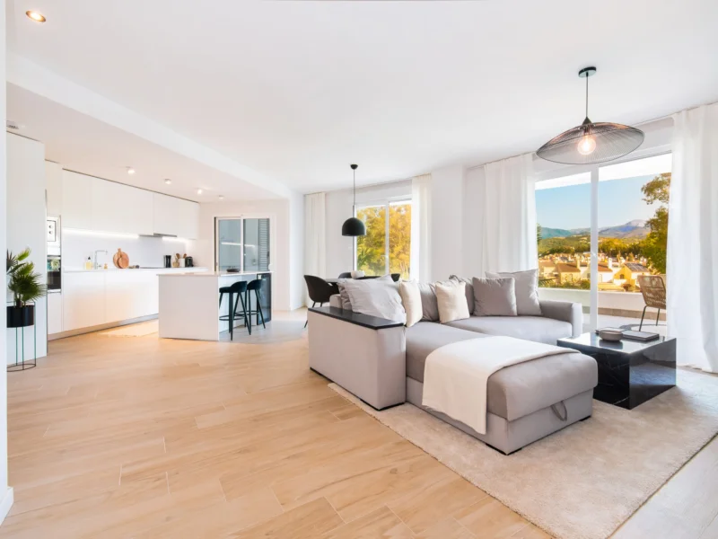 2 Bedroom Apartment with Terrace for Sale in Marbella