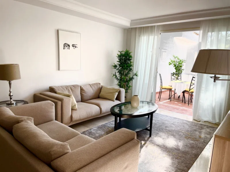 2 Bedroom Apartment with Terrace for Sale in Puerto Banús, Marbella