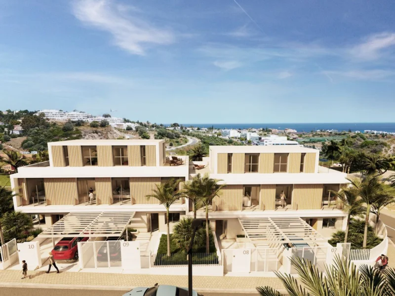 4 Bedroom Private Villa for Sale in Estepona