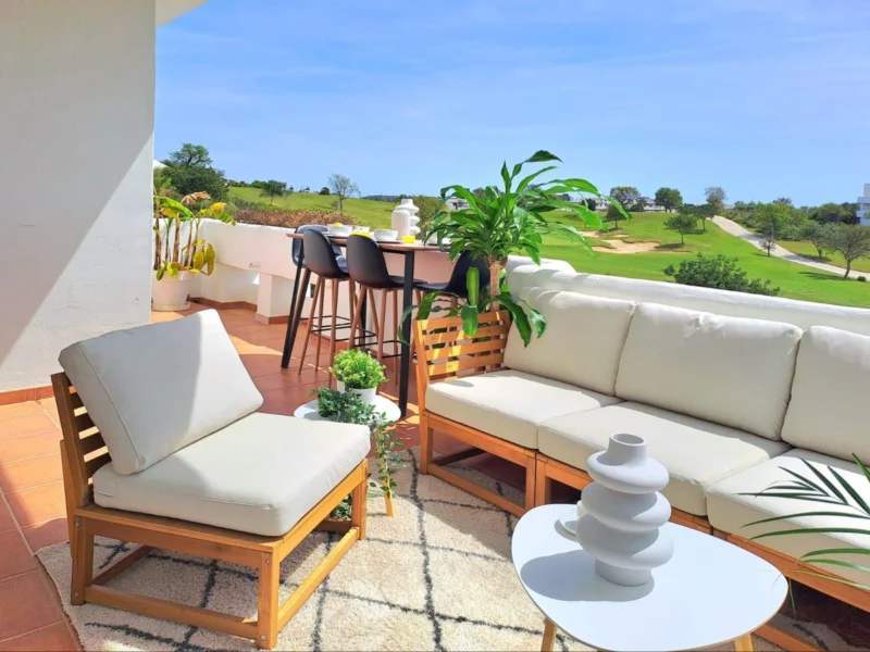 2 Bedroom Apartment with Terrace for Sale in Valle Romano, Estepona