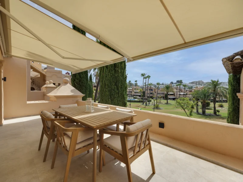3 Bedroom Apartment for Sale in Estepona