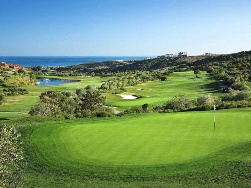 Apartment for Sale in Marbella Club Golf Resort, Benahavís