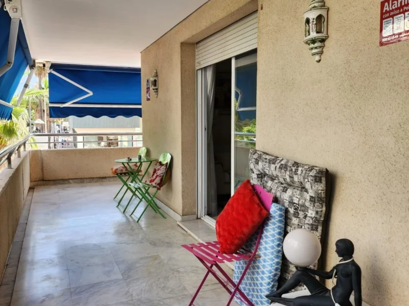 2 Bedroom Apartment with Terrace for Sale in Puerto Banús, Marbella