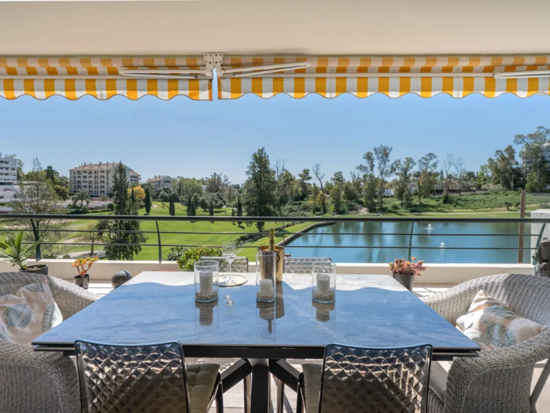4 Bedroom Apartment for Sale in Guadalmina Alta, San Pedro de Alcántara