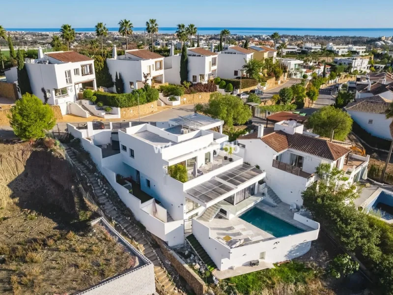 5 Bedroom Private Villa for Sale in Benahavís