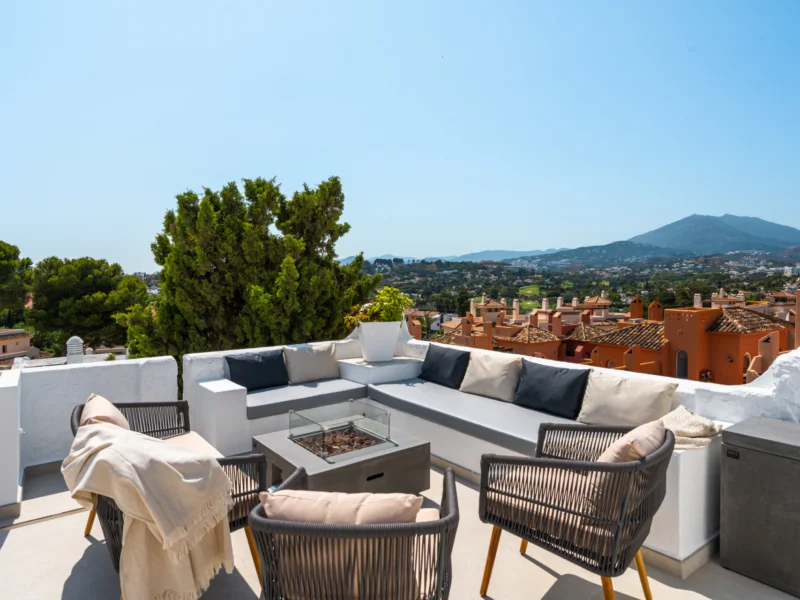 3 Bedroom Apartment for Sale in Pueblo Arabesque, Nueva Andalucía, Marbella