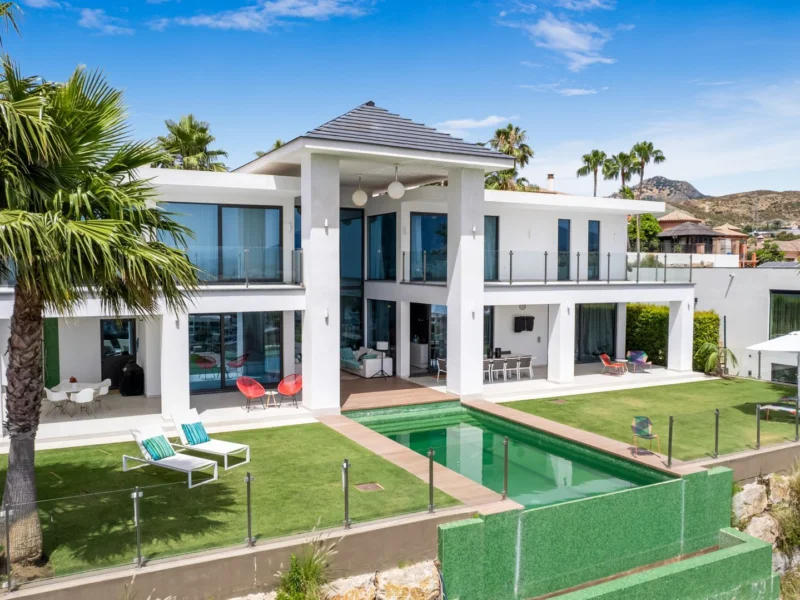 4 Bedroom Private Villa for Sale in Milla de Oro, Marbella