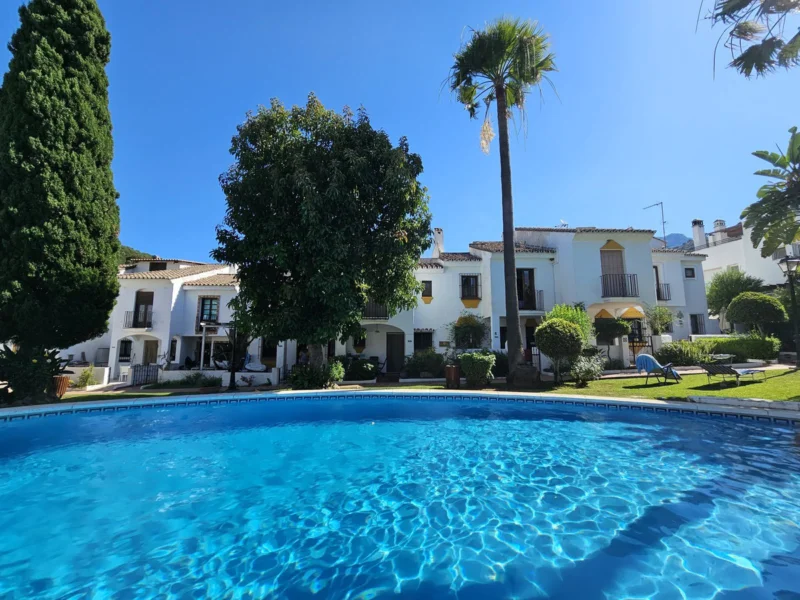 3 Bedroom Private Villa for Sale in Benahavís
